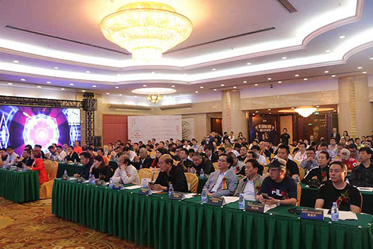LED新品發(fā)布會(huì) | 龍行天下，閃耀舞臺(tái)！
